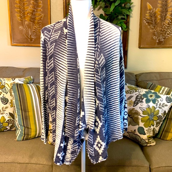 ARIAT Bohemian Open High Low cardigan size Small Blue/ White lightweight EUC - Picture 3 of 11